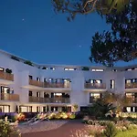 Blue Note -4 Etoiles-terrasse Vue-2 Parking Balaruc-les-Bains