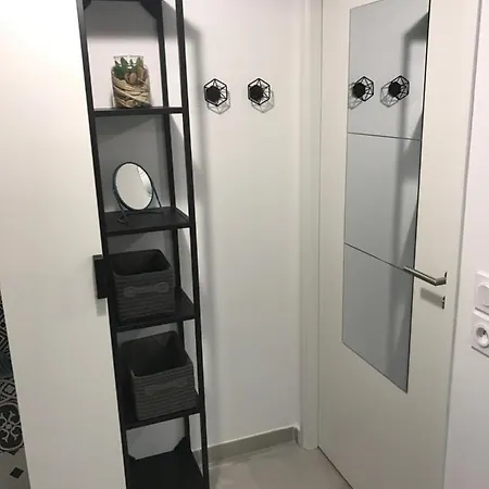 Blue Note -4 Etoiles-terrasse Vue-2 Parking