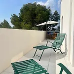 Blue Note -4 Etoiles-terrasse Vue-2 Parking Balaruc-les-Bains